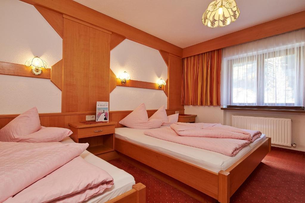 Fremdenpension Alpenruhe Sölden Cameră foto