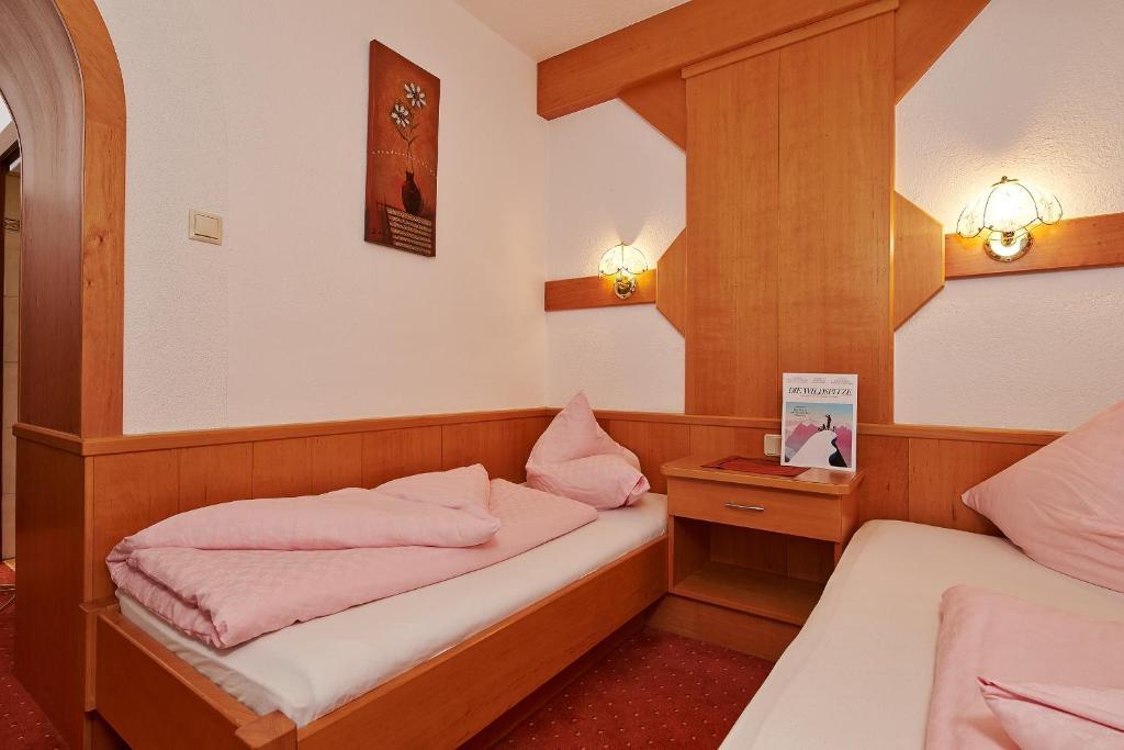 Fremdenpension Alpenruhe Sölden Cameră foto
